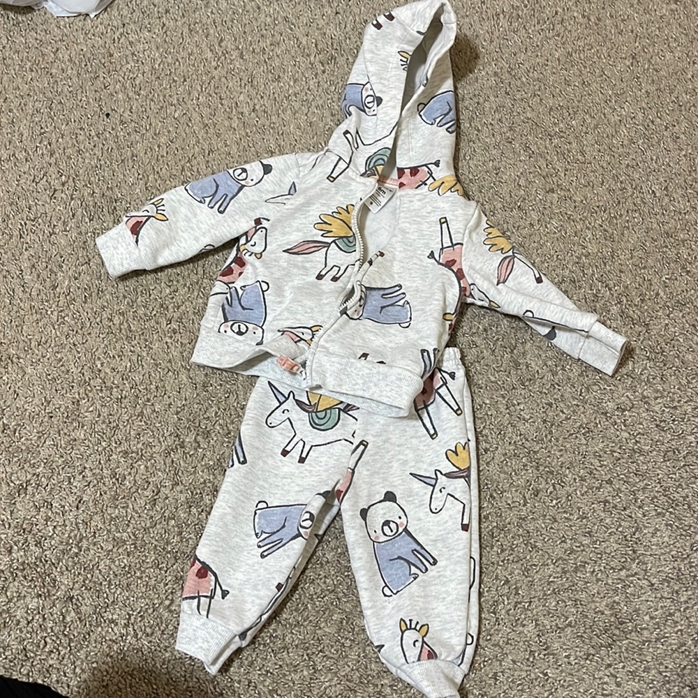 Carter’s Jogging Set